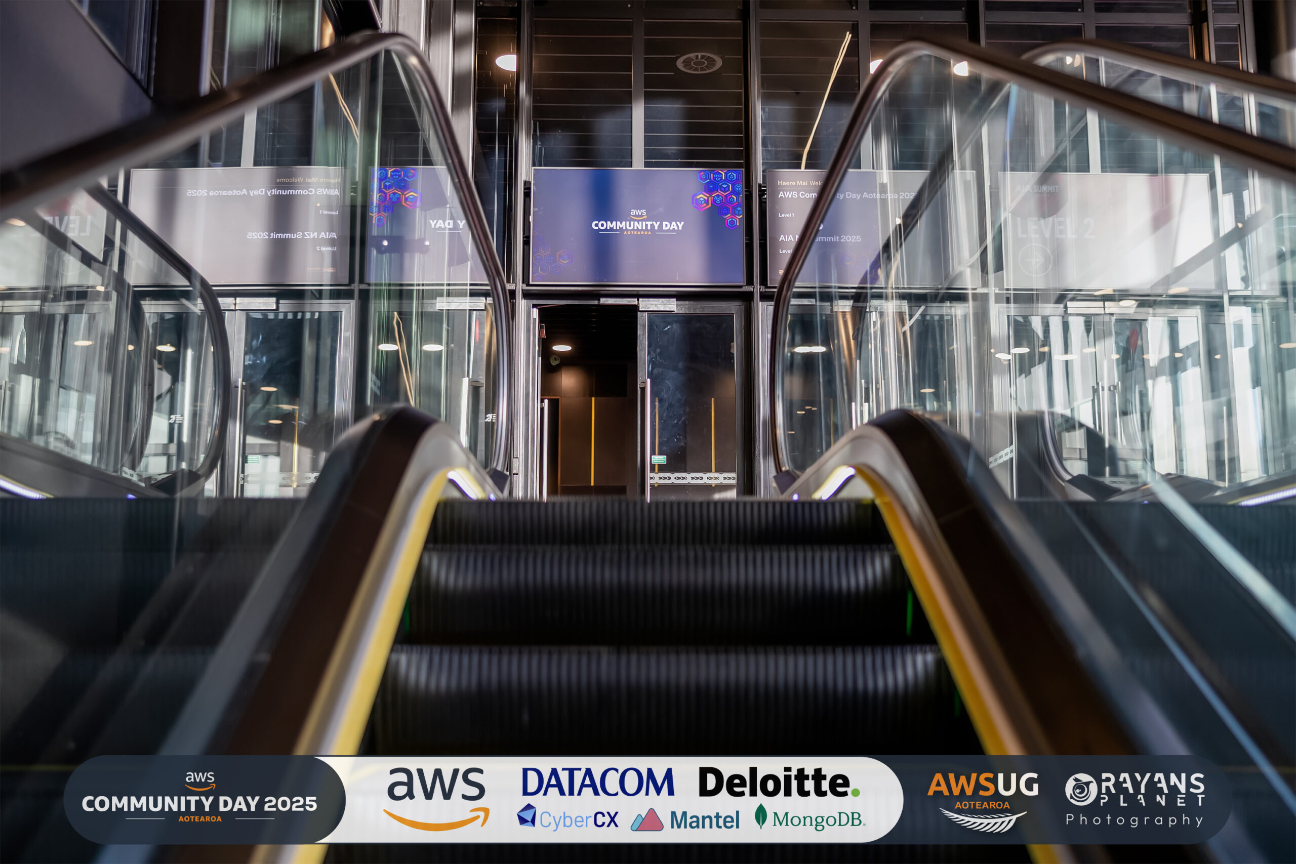 AWS Community Day 2025 — photo 2 of 350