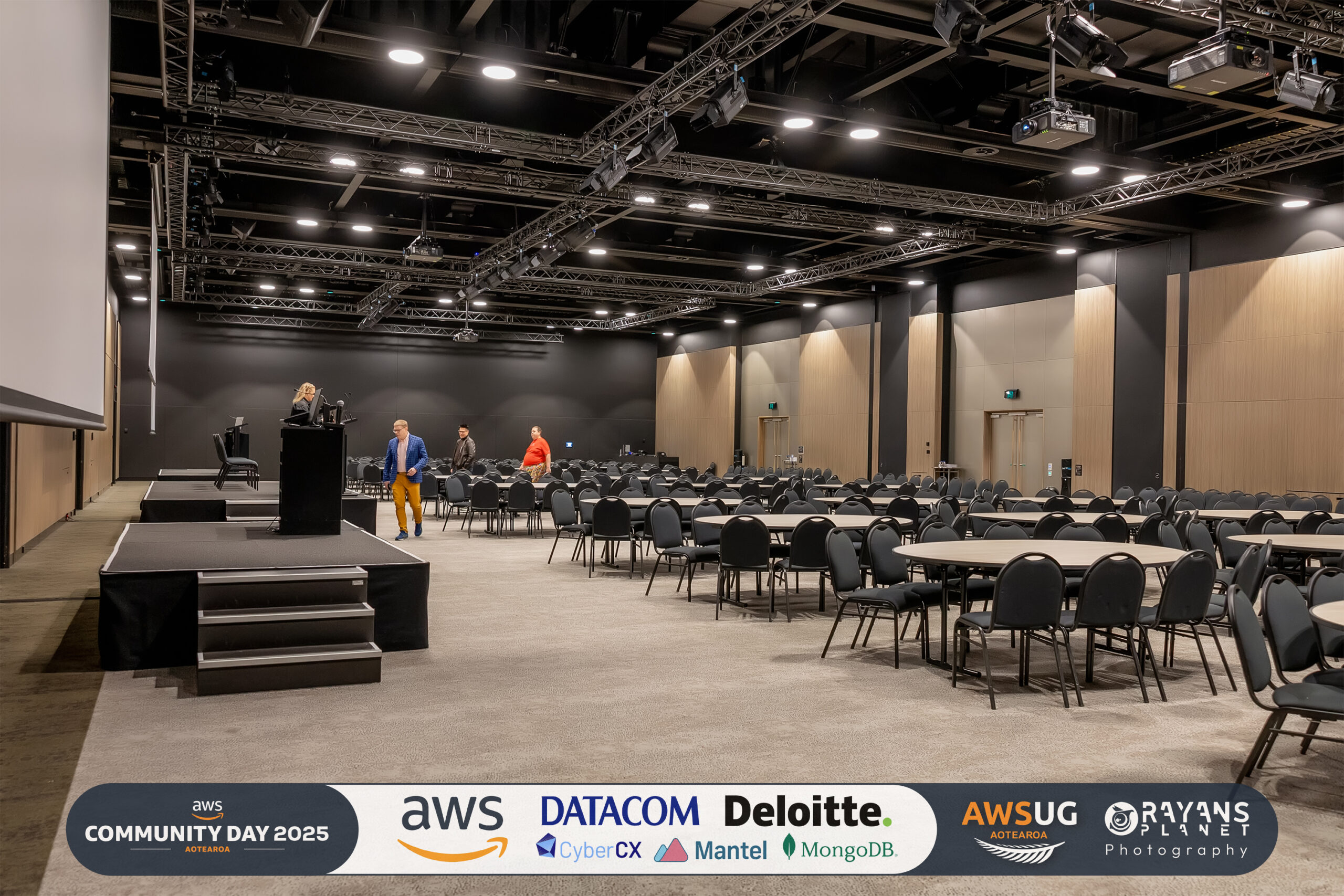 AWS Community Day 2025 — photo 5 of 350